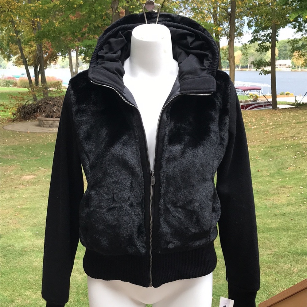 NWT Jeans by Buffalo faux fur jacket M-L